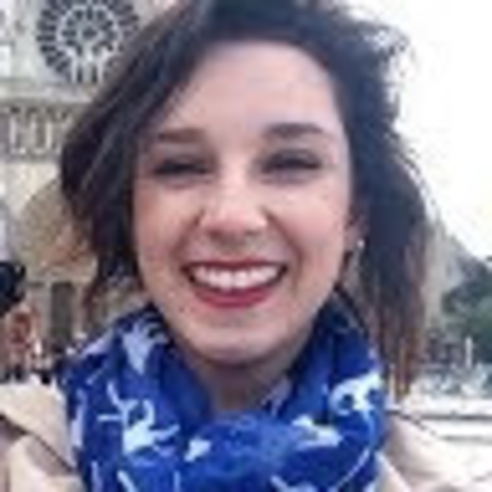 Meet your Posher, Caitlin